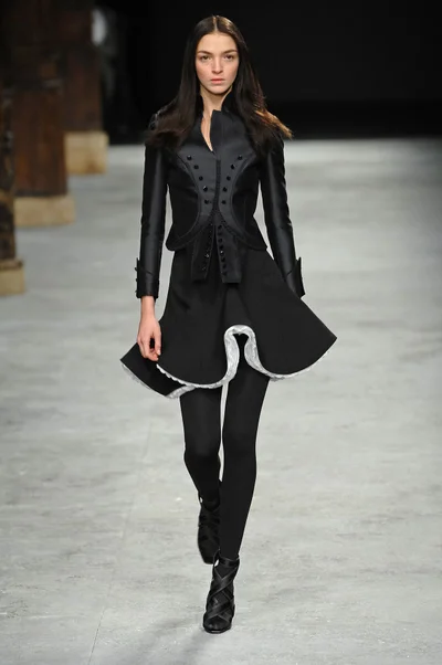 Look 1